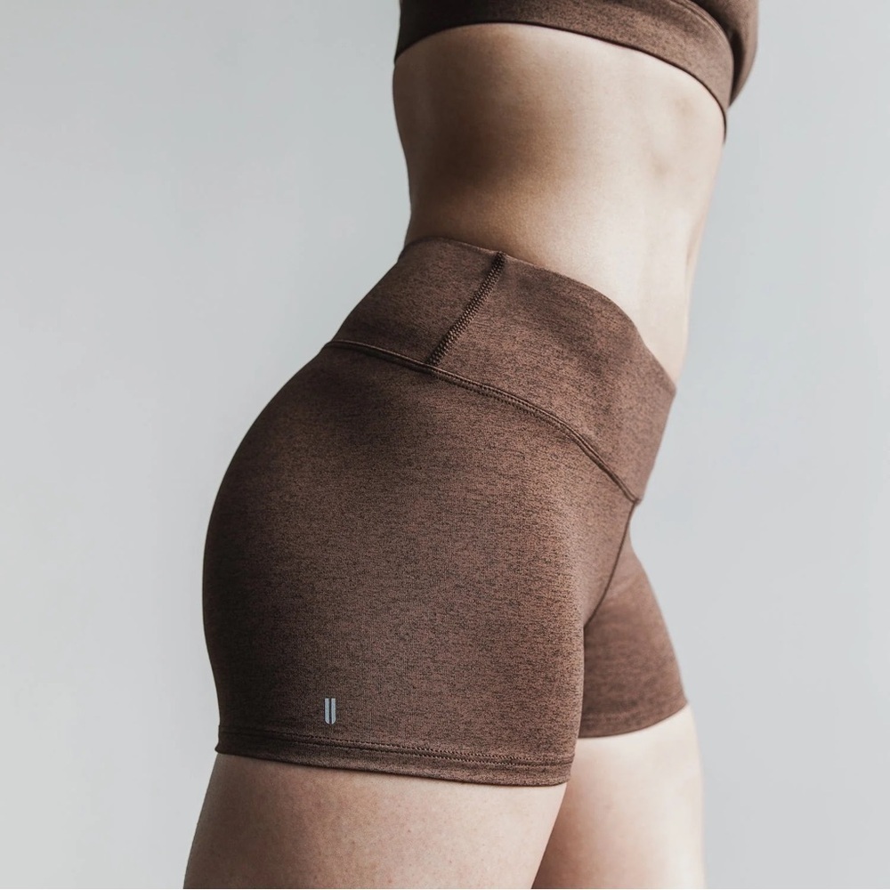 NoBull Brown Mid-Rise Plush Heather Short 2" Medium‎